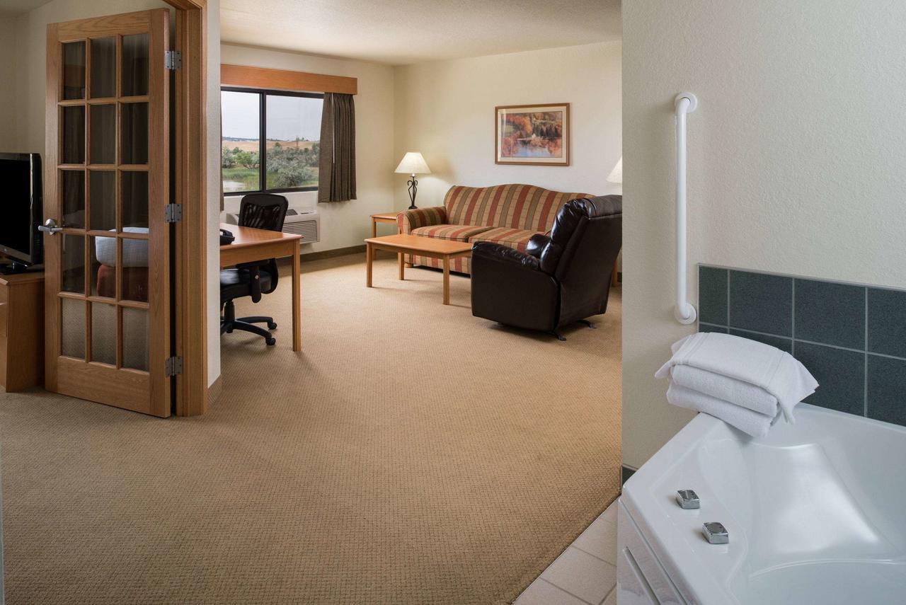 Americinn By Wyndham Belle Fourche Eksteriør billede